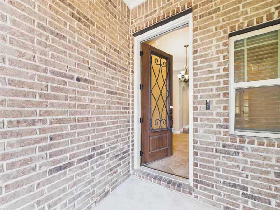 501 Kirkhill St, Hutto, TX 78634 - #2