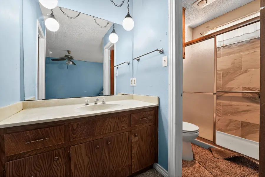 324 Mcclendon Dr, Elgin, TX 78621 - Image #3