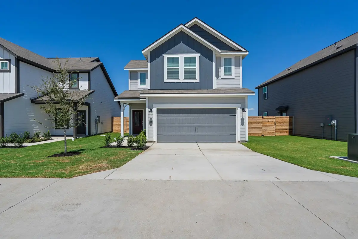 104 Carmel Canyon Trl, Jarrell, TX 76537 - Image #1