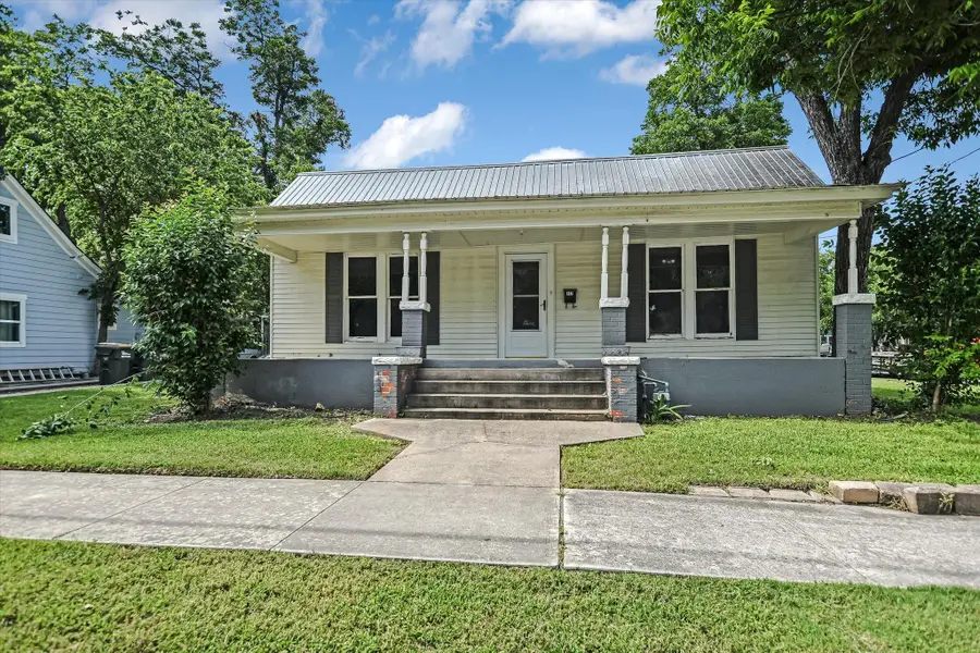 312 W 10th St, Georgetown, TX 78626 - #2