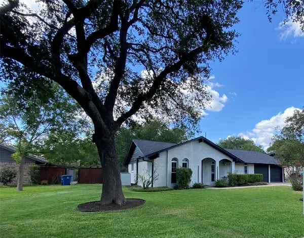 8608 Donna Gail Dr, Austin, TX 78757