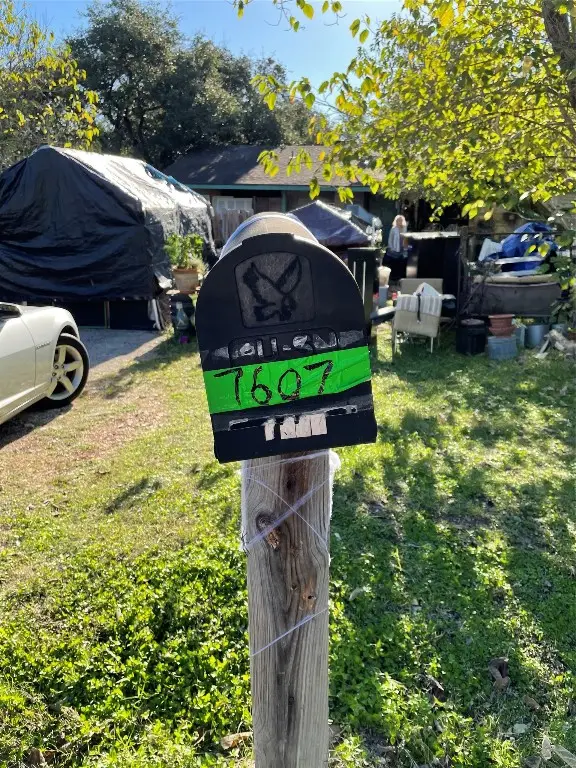 7607 Williamson Creek Drive Dr, Austin, TX 78736