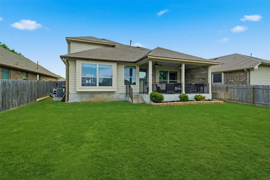 305 Lightcliff St, Hutto, TX 78634 - #3