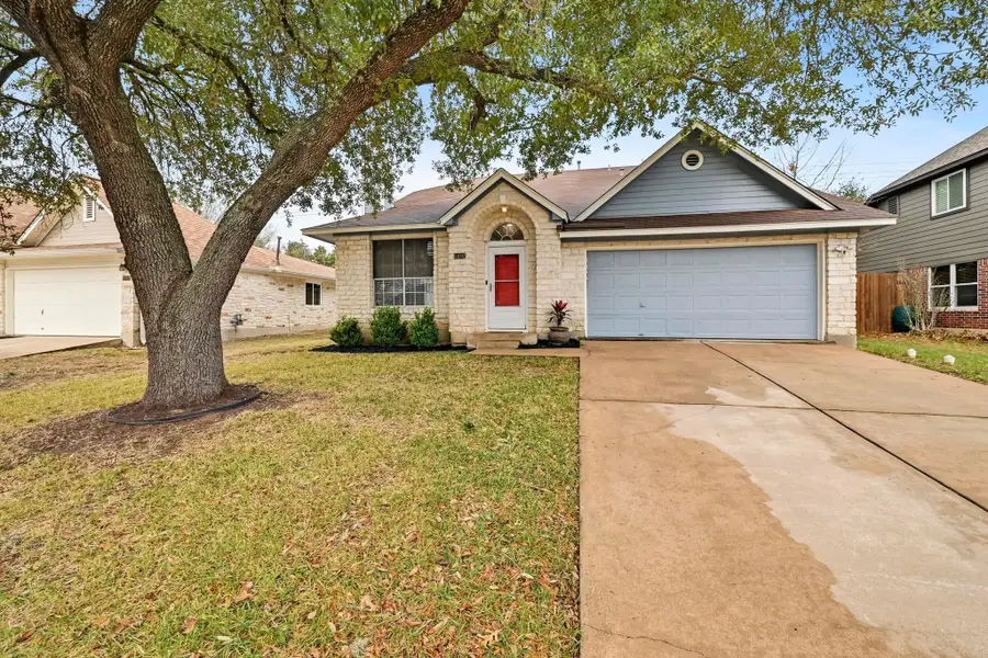11002 Watchful Fox Dr, Austin, TX 78748 - Image #2