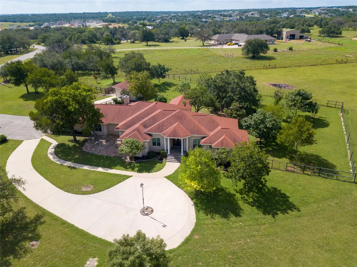 100 Thoroughbred Trce, Liberty Hill, TX 78642 - Image #1