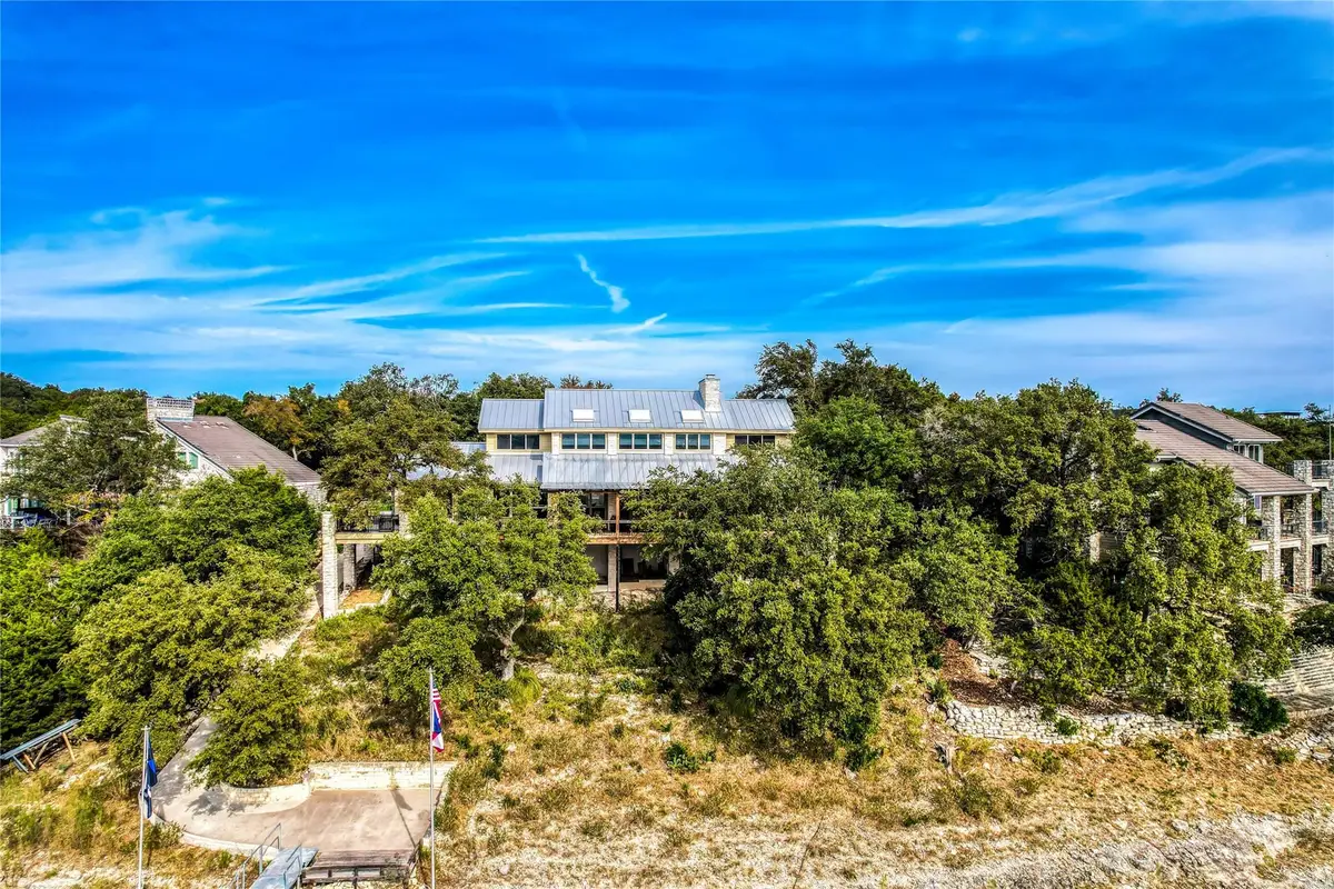 18405 Lakepoint Cv, Point Venture, TX 78645 - #1