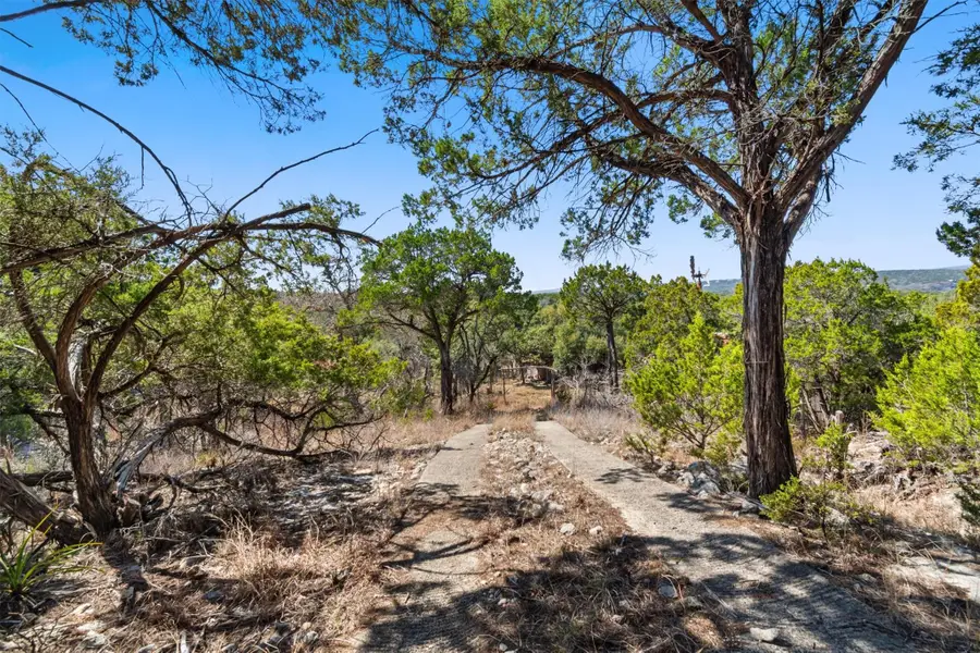 411 Circle Dr, Wimberley, TX 78676 - #3