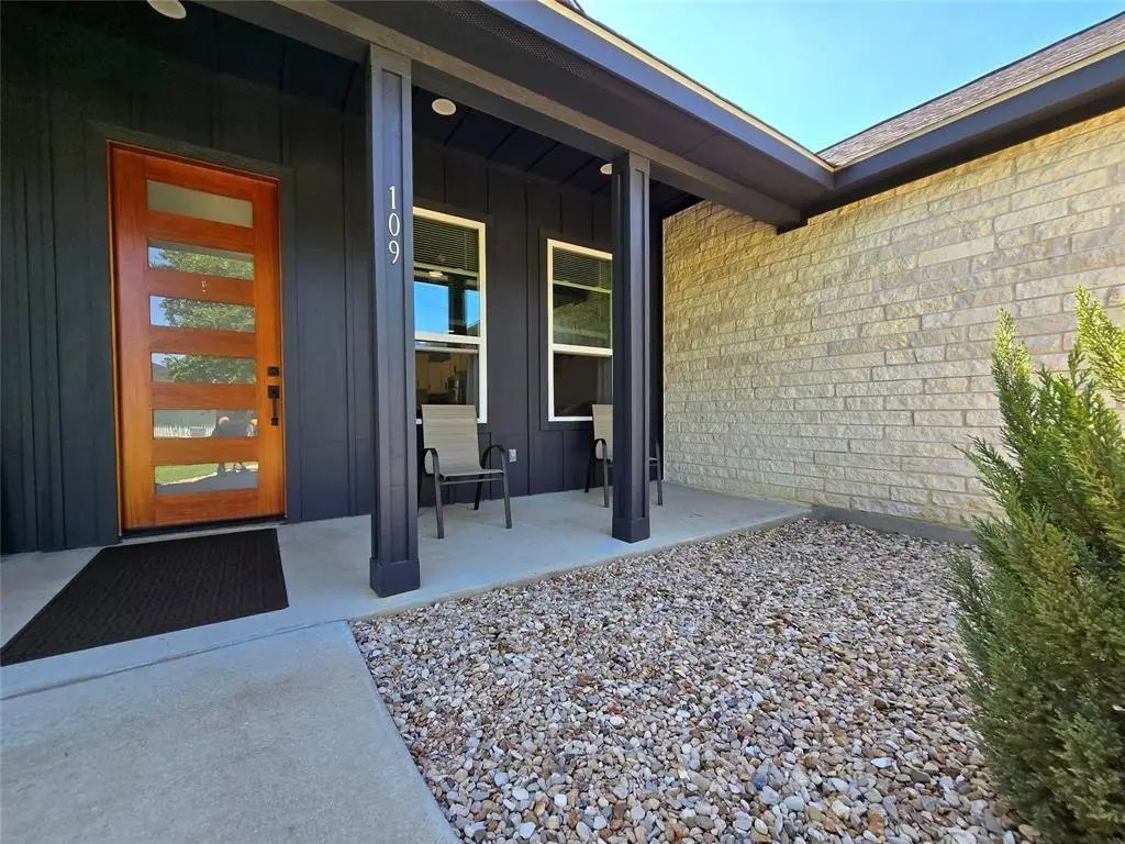 109 Kipapa Ct, Bastrop, TX 78602 - #1