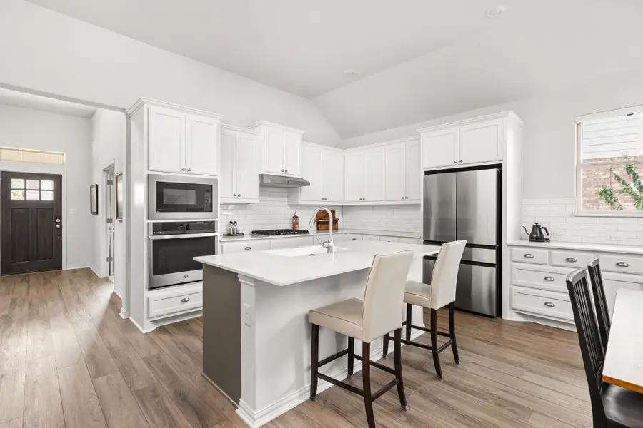 1080 Pink Granite Blvd, Dripping Springs, TX 78620 - Image #2