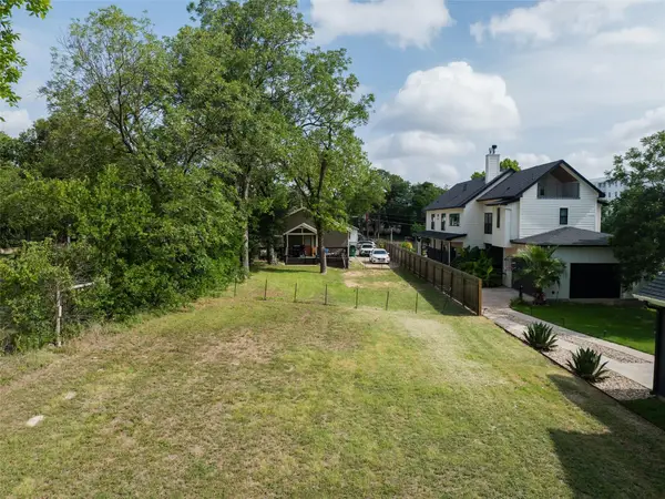 2817 E 22nd St, Austin, TX 78722