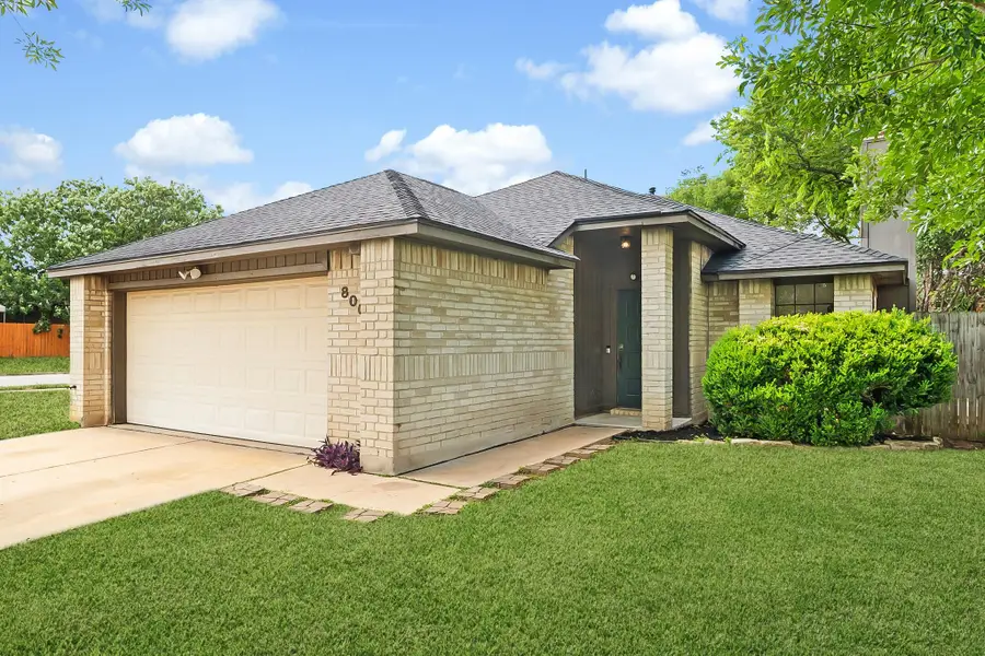 800 Saunders Dr, Round Rock, TX 78664 - Image #3