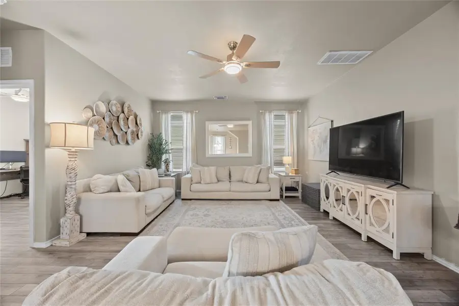 59 Snowy Plover Ln, Leander, TX 78641 - #2