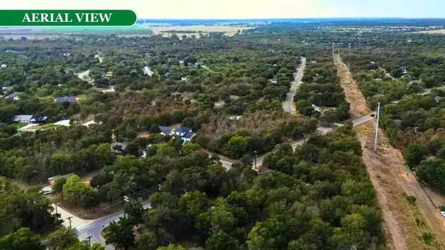 000 N Kaupo Dr, Bastrop, TX 78602 - Image #3