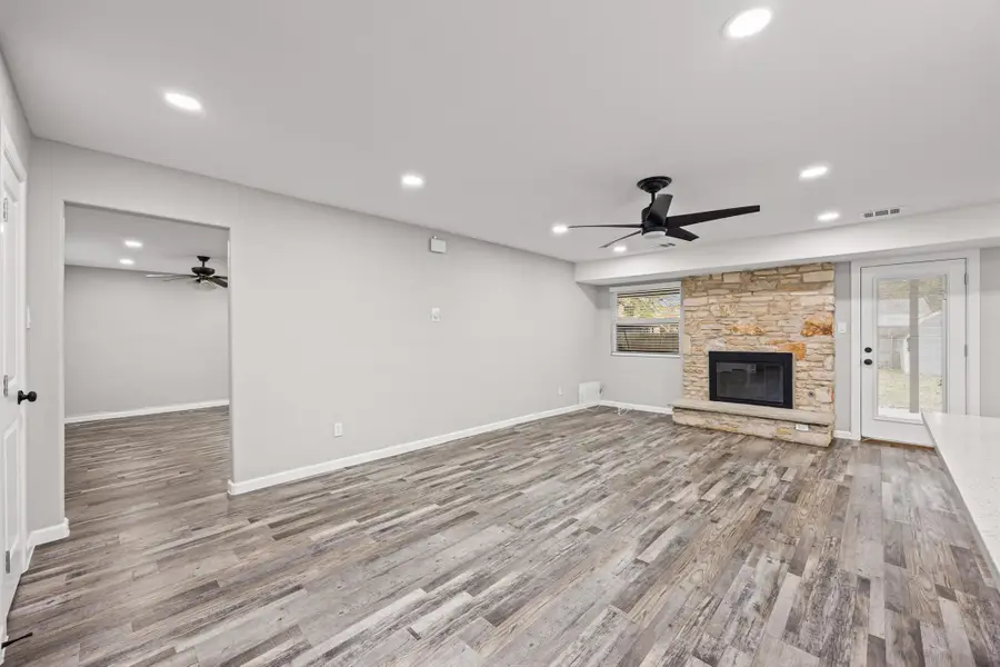 8207 Beaver Brook Ln, Austin, TX 78748 - Image #3