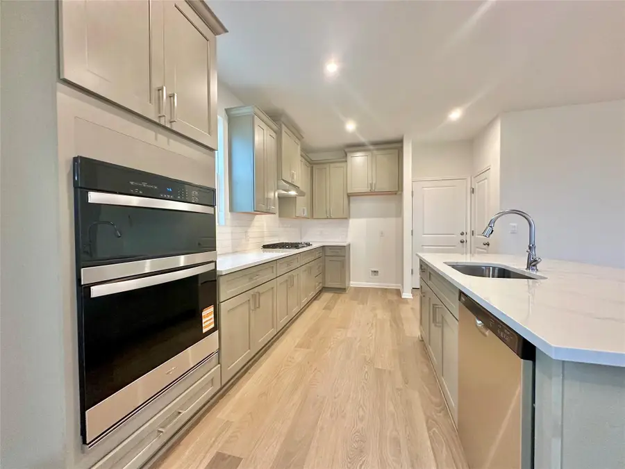 161 Young St, Buda, TX 78610 - #3