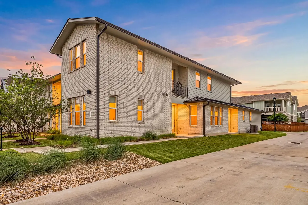 2409 Simond Ave #E, Austin, TX 78723 - #1