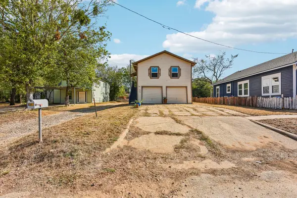 108 N Pear St, Rockdale, TX 76567