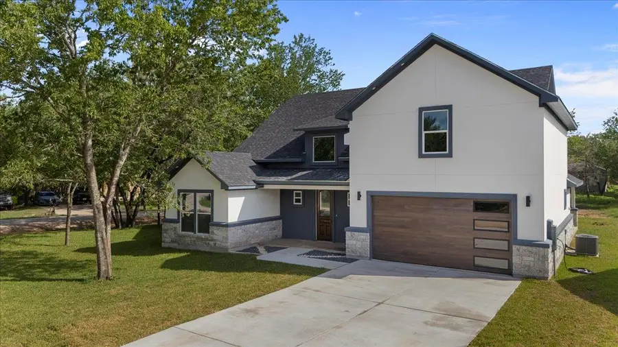 103 W Pauwela Ln, Bastrop, TX 78602 - Image #2