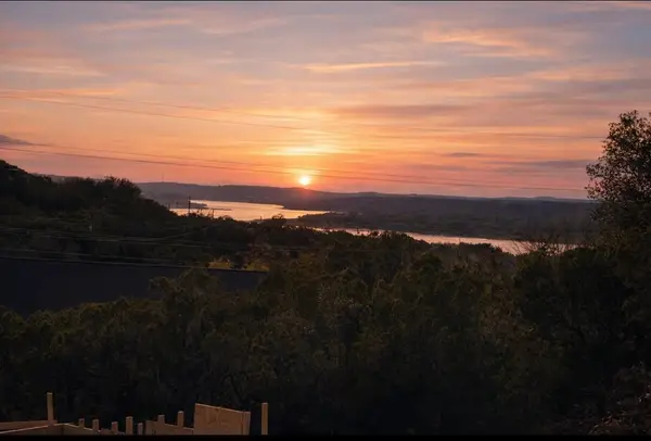 21009 Post Oak Dr, Lago Vista, TX 78645