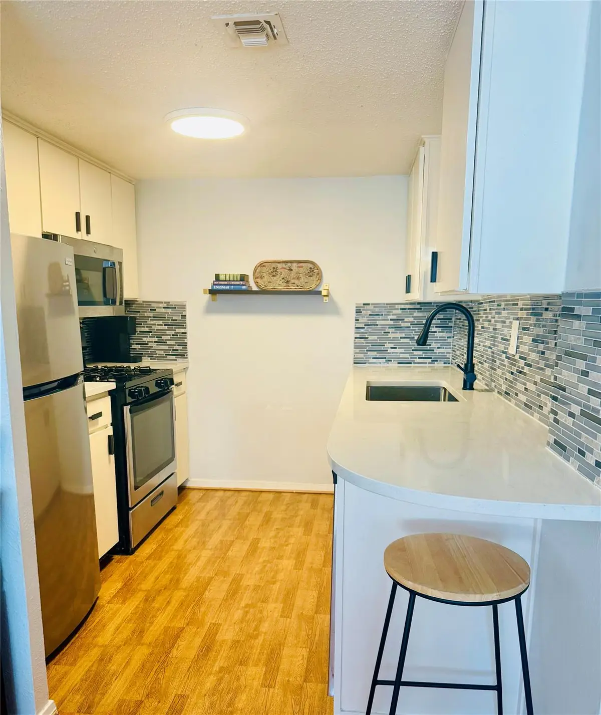 1800 Lavaca St #A305, Austin, TX 78701 - Image #1