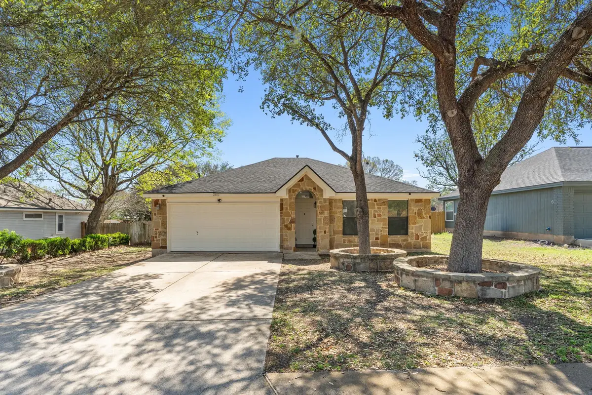 2403 Lendall Ln, Austin, TX 78744 - #1