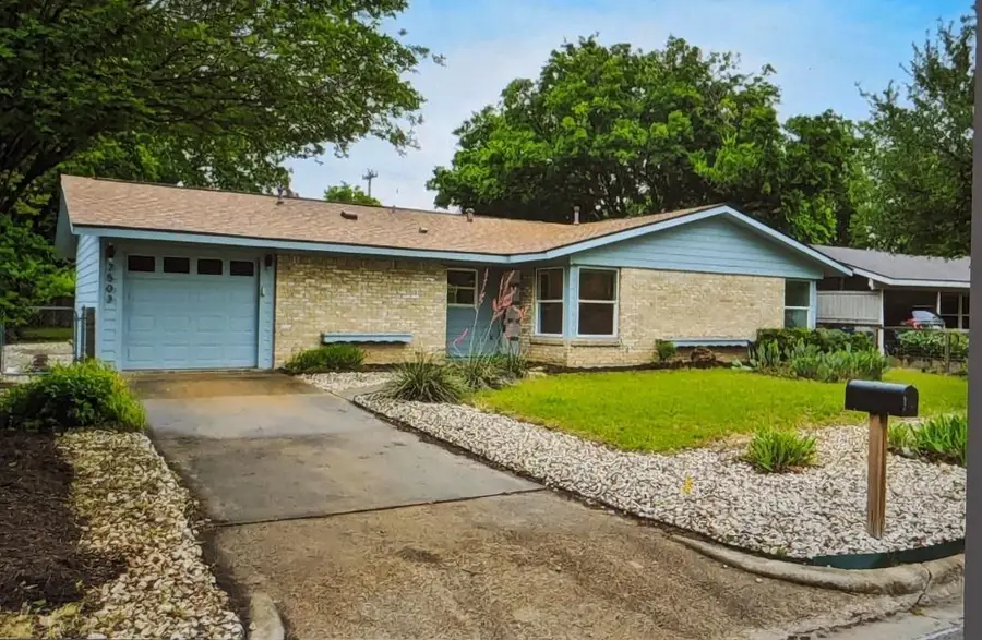 7503 Eastcrest Dr, Austin, TX 78752 - Image #2