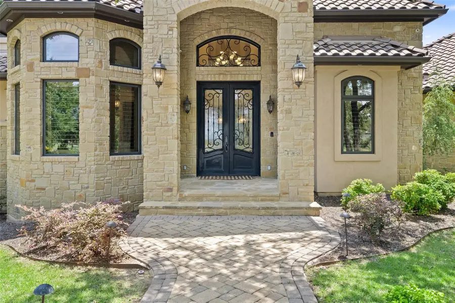 101 Hidden Hills Cv, Spicewood, TX 78669 - Image #2