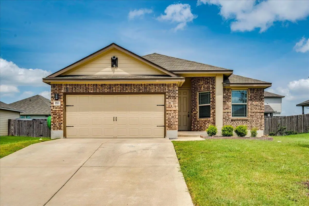 233 Forest Moon Ln, Kyle, TX 78640 - #1