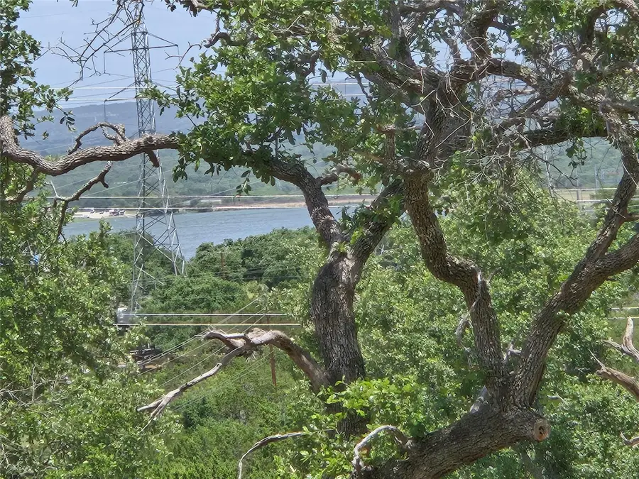 5401 Dew Drop St, Horseshoe Bay, TX 78657 - Image #3