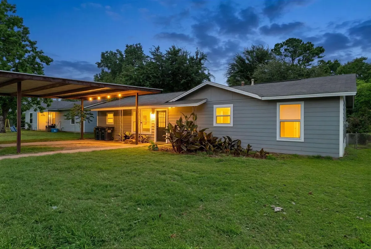 720 Dyer St, Rockdale, TX 76567 - #1