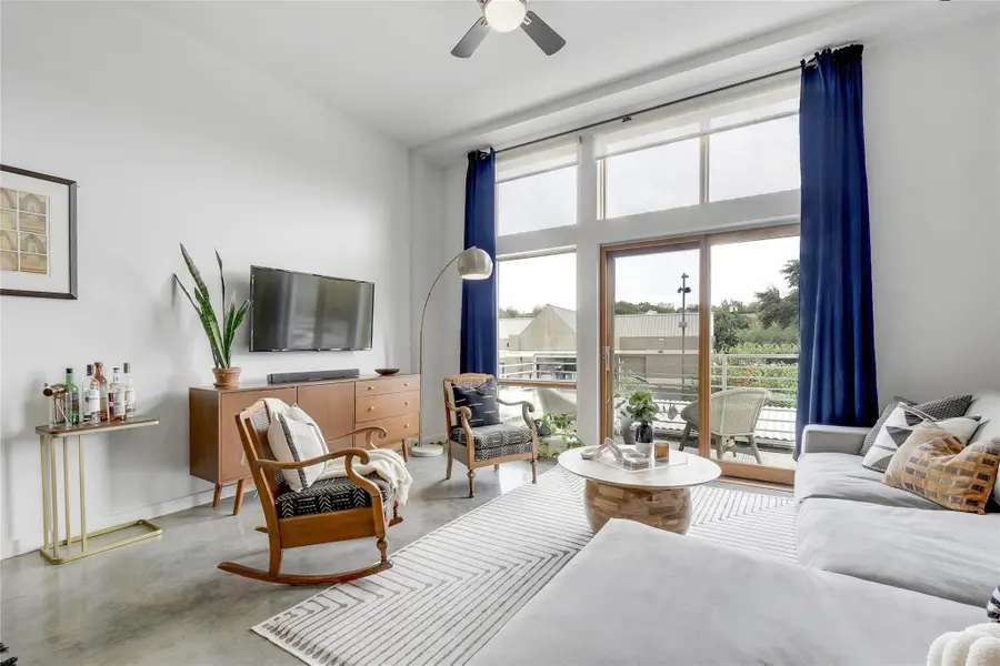 2124 E 6th St E #205, Austin, TX 78702 - #2