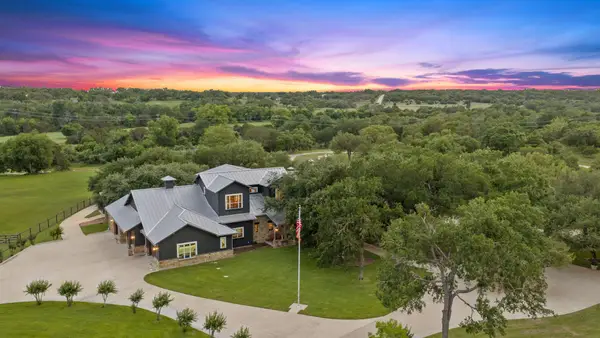 1550 Trebled Waters Trl, Driftwood, TX 78619