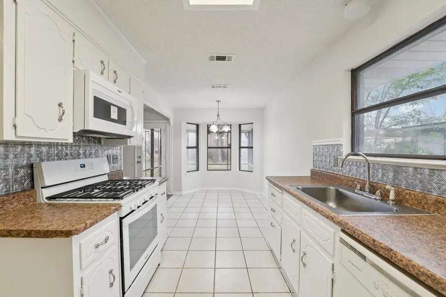 3213 Forest Hill Dr, Killeen, TX 76542 - #3