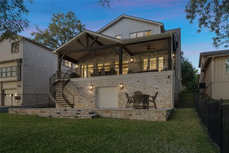 327 Meadowlakes Dr, Meadowlakes, TX 78654 - #3