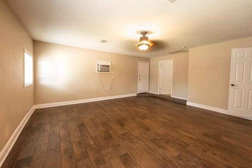 6400 Craigwood Cir, Austin, TX 78725 - #1