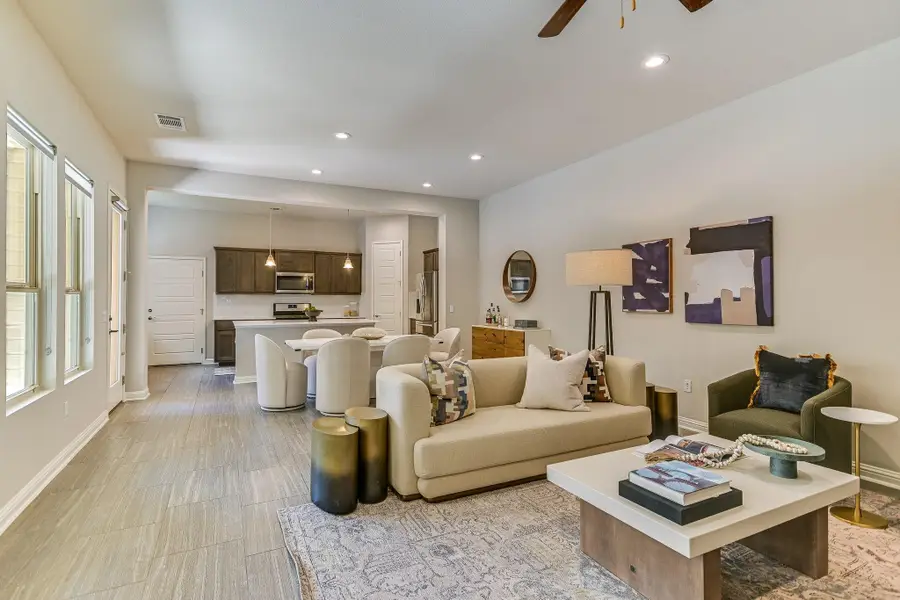 1514 Frontier Valley Dr, Austin, TX 78741 - #3