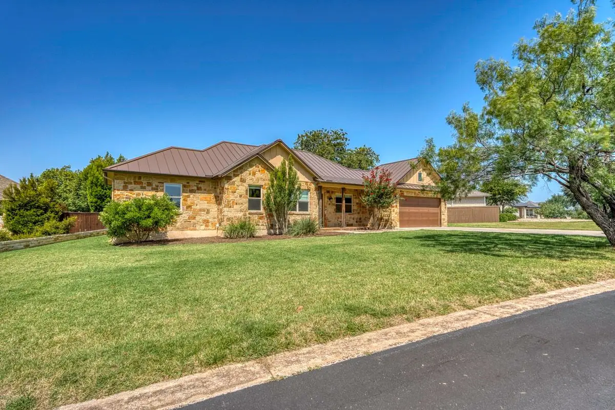 804 Four Oaks Ln, Marble Falls, TX 78654 - #1
