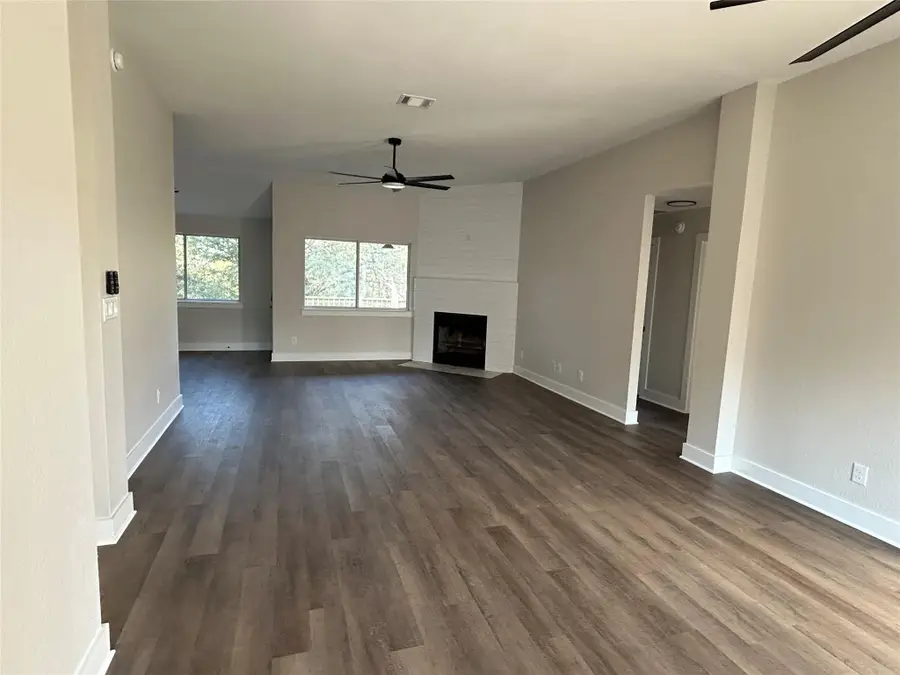 147 Shoreside Dr, Bastrop, TX 78602 - #3