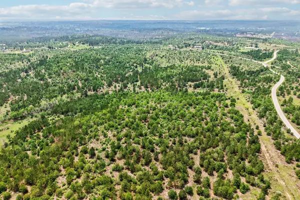 1213 Park Road 1c, Smithville, TX 78957