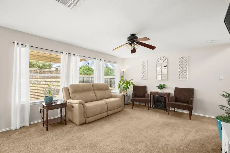 216 Sweet Leaf Ln, Pflugerville, TX 78660 - Image #2