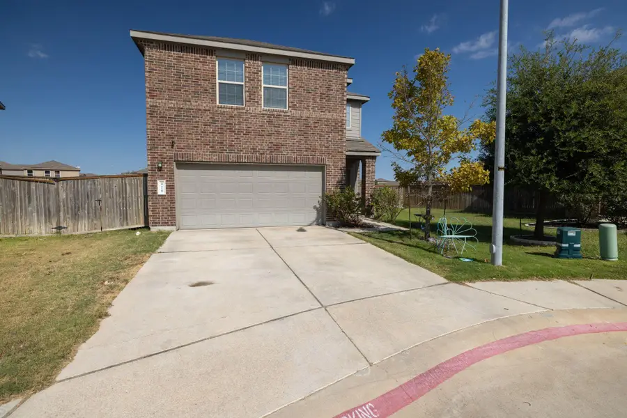 428 Major Lee Ln, Jarrell, TX 76537 - Image #2