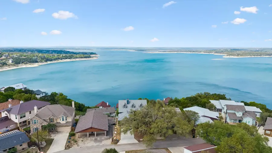 382 Kings Crown, Canyon Lake, TX 78133 - #2