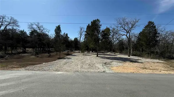 113 Las Alturas Dr, Elgin, TX 78621
