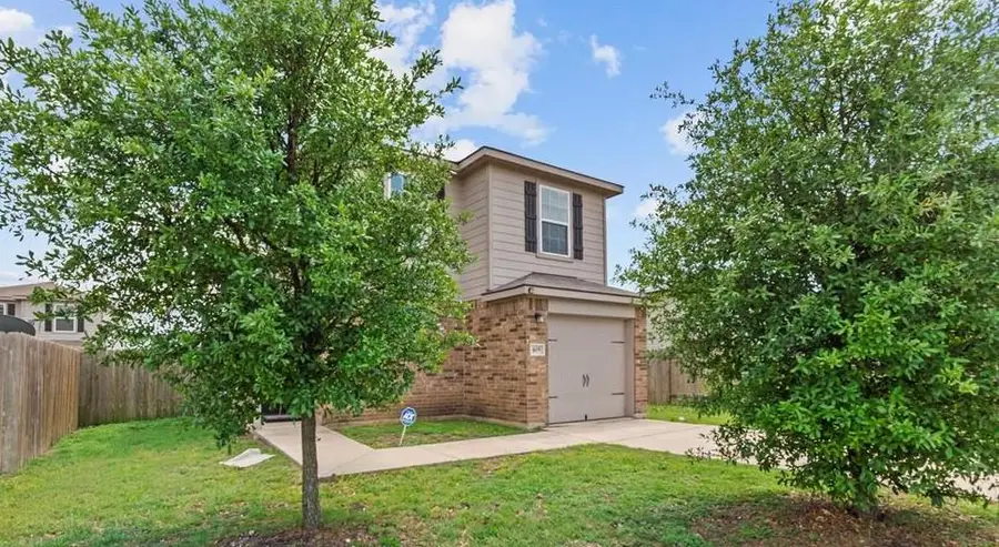 405 Yearwood Ln #21C, Jarrell, TX 76537 - Image #2