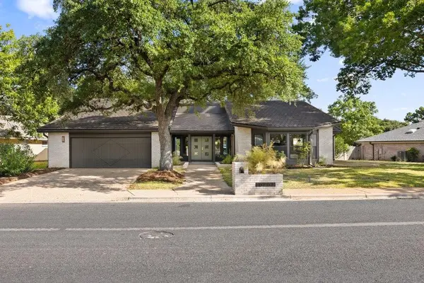 10707 Pinehurst Dr, Austin, TX 78747