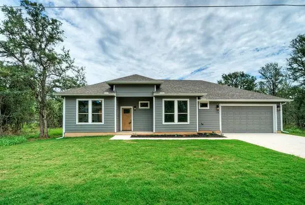 126 E Pauwela Ln, Bastrop, TX 78602