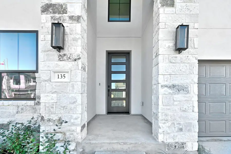 135 Pinyon Pine Dr, Bastrop, TX 78602 - Image #2