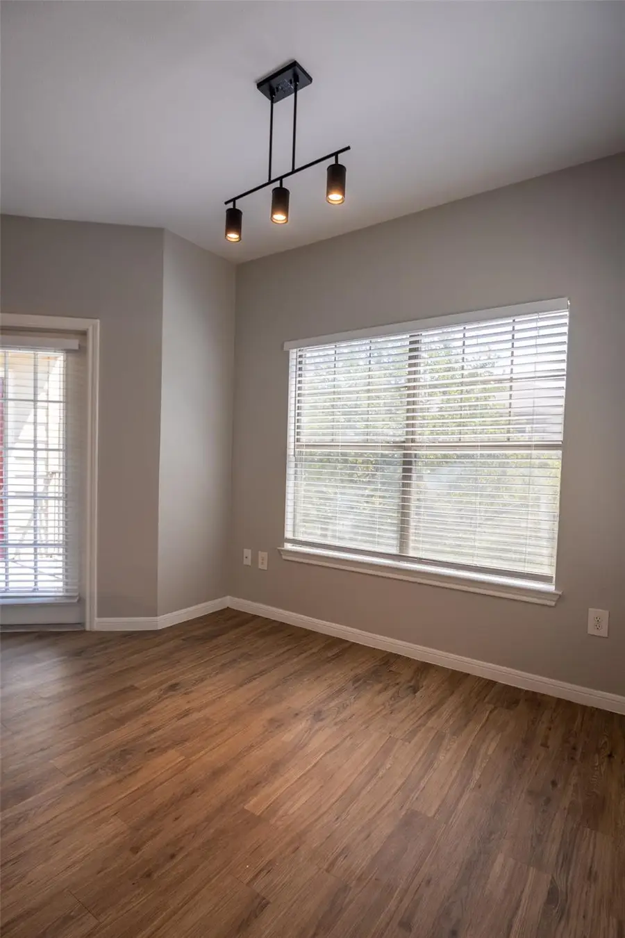 2320 Gracy Farms Ln #322, Austin, TX 78758 - #3