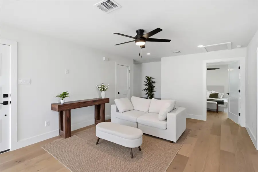 1603 Suffolk Dr, Austin, TX 78723 - #3