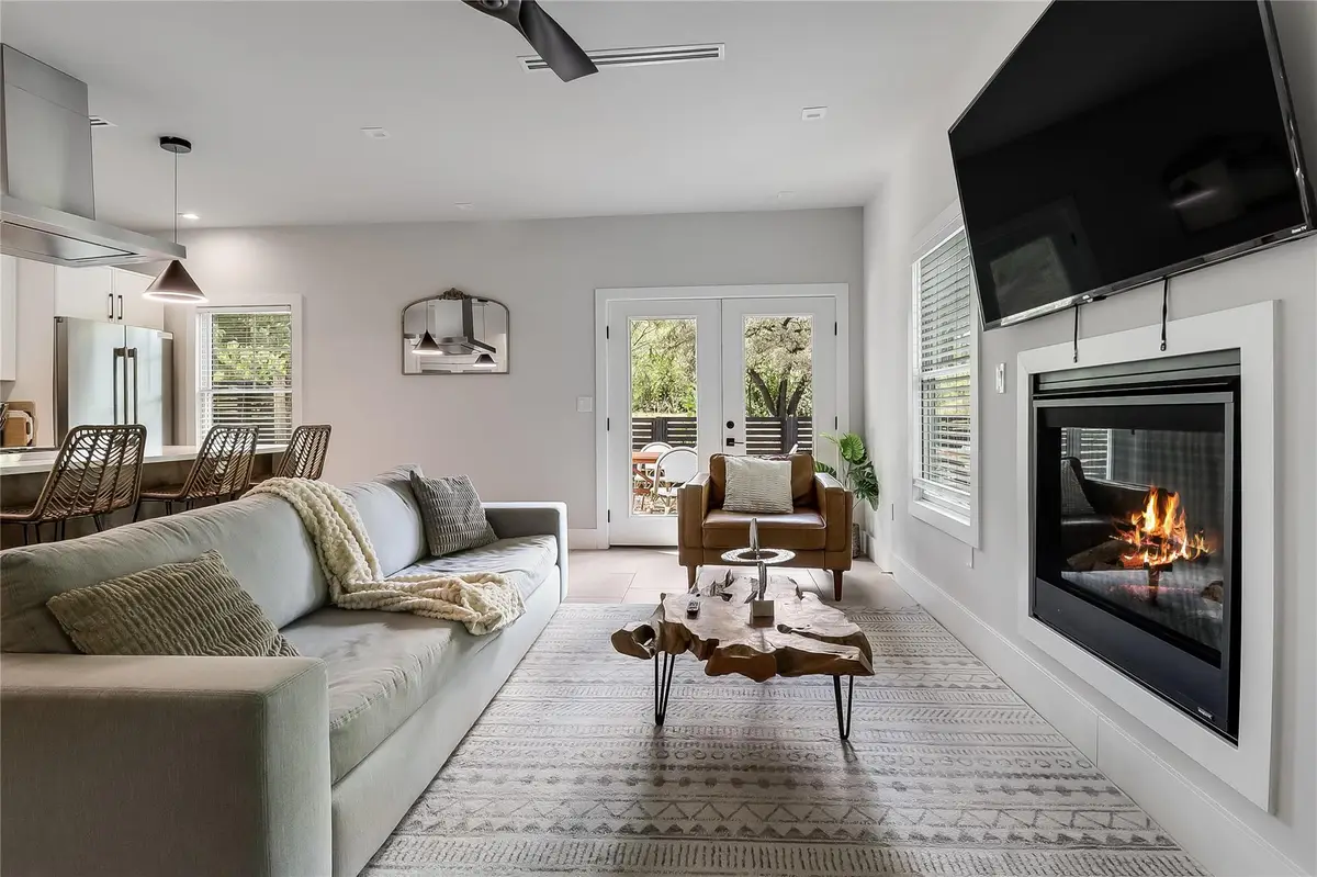 1111 W Annie St #B, Austin, TX 78704 - Image #1